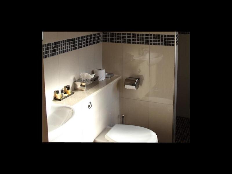 Clover Spa And Hotel Birmingam Habitación foto